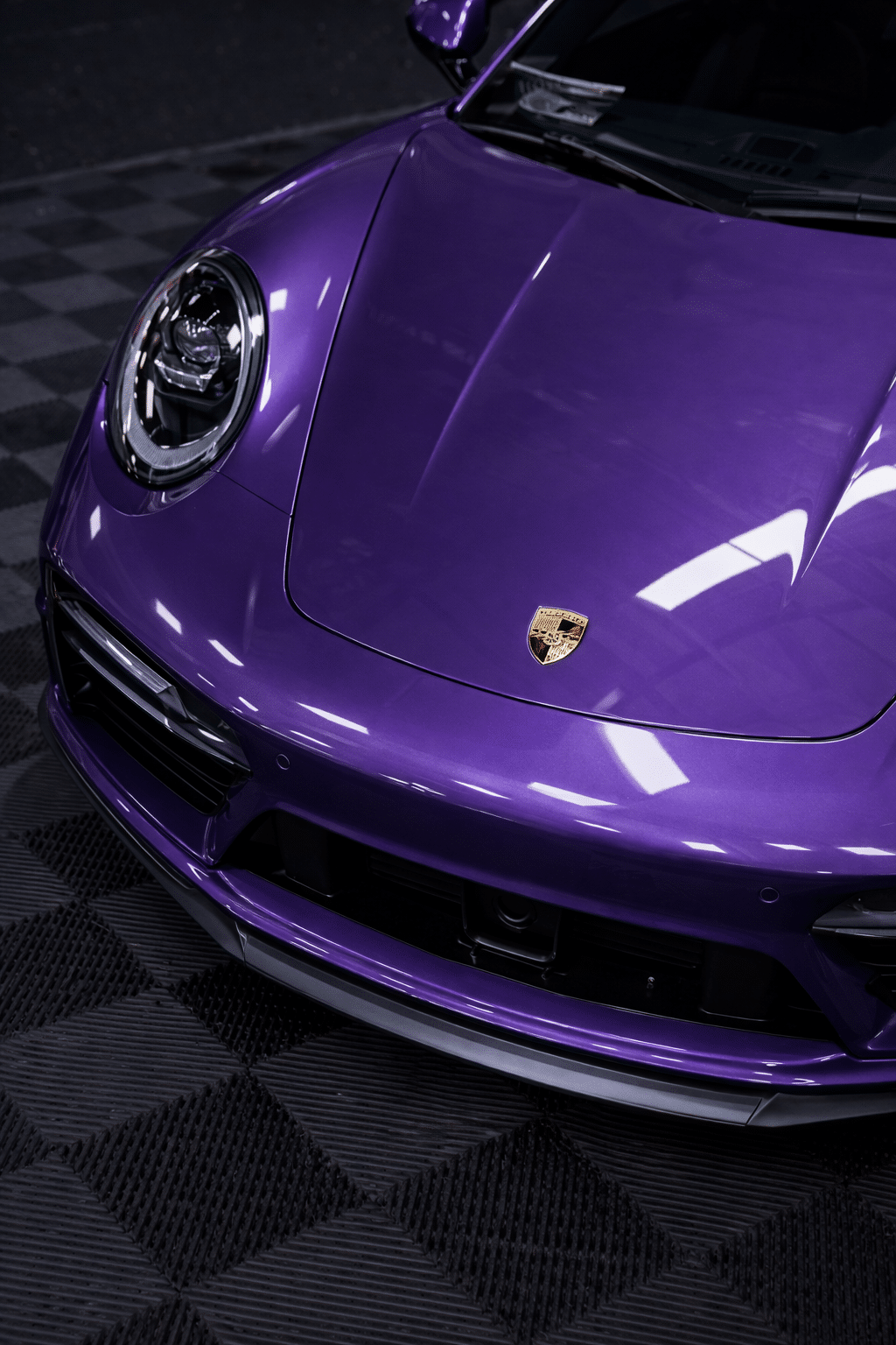 vehicle-wrap-Matte_Magic_Flame_Ruby-Gloss